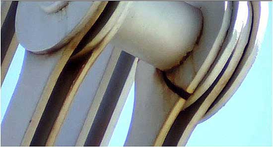 I-bar Crack